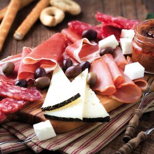 Tagliere di salumi e formaggi del territorio